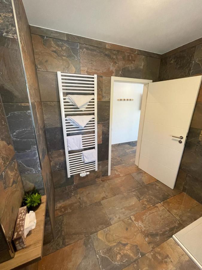 Hotel Garni "Cafe Im Hamm" ツェル・アン・デル・モーゼル エクステリア 写真